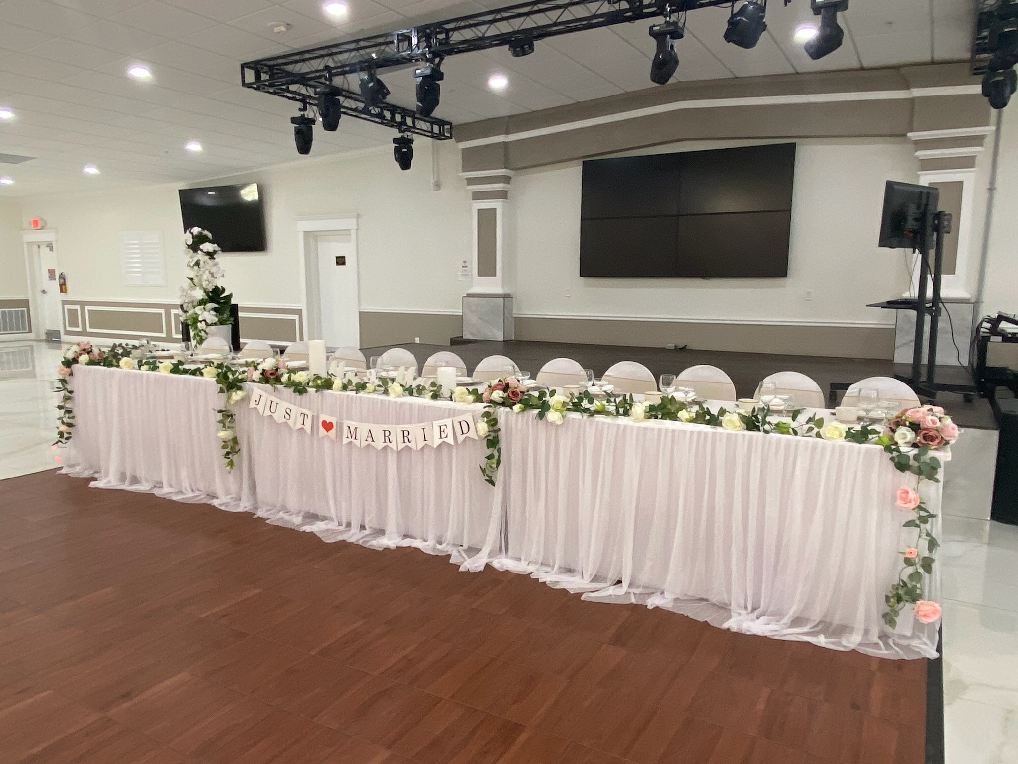 Event moment from General Highlights at M&N Event Hall.